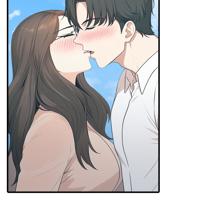 Under Her Desk Chapter 11 - Page 32